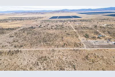 15500 W B-8 Avenue, Fairmont, CA 93536 - Photo 13