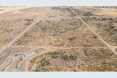 15500 W B-8 Avenue, Fairmont, CA 93536 - Photo 9