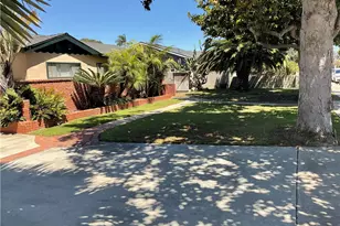 268 E 18th St, Costa Mesa, CA 92627 - Photo 1