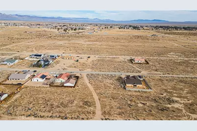 9768 Nipa Avenue, California City, CA 93505 - Photo 15