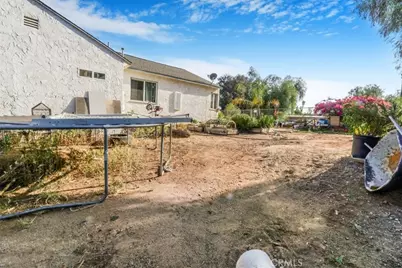 27068 Jarvis Street, Perris, CA 92570 - Photo 11