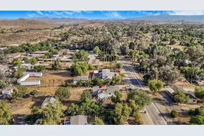 27068 Jarvis Street, Perris, CA 92570 - Photo 15