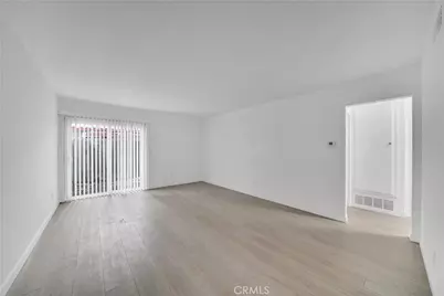 16722 Goldenwest Street, Huntington Beach, CA 92647 - Photo 21