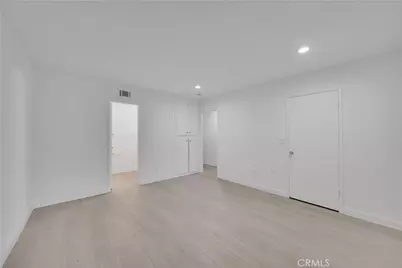 16722 Goldenwest Street, Huntington Beach, CA 92647 - Photo 15