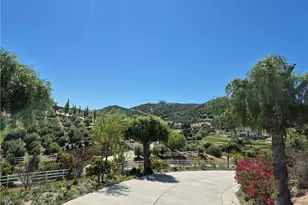 37305 Calle De Lobo, Murrieta, CA 92562 - Photo 9