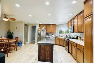 15055 Danielle Way, Lake Elsinore, CA 92530 - Photo 11