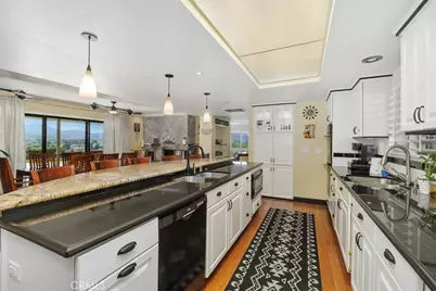 300 Anderson Drive, Hemet, CA 92544 - Photo 23