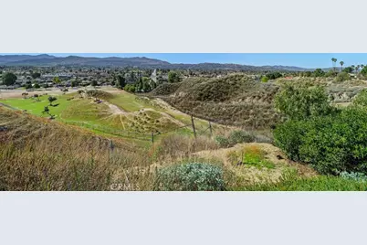 300 Anderson Drive, Hemet, CA 92544 - Photo 45