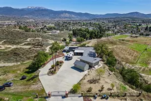 300 Anderson Dr, Hemet, CA 92544 - Photo 7