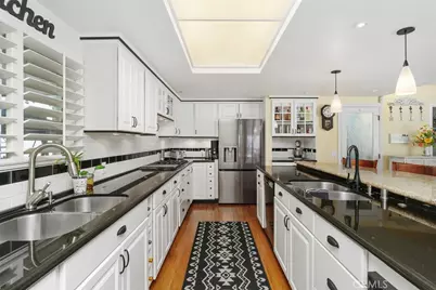 300 Anderson Drive, Hemet, CA 92544 - Photo 21