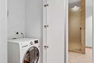 6250 Hollywood Blvd, Los Angeles, CA 90028 - Photo 9