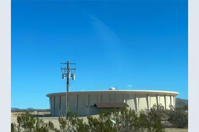 1 Amapola Avenue, California City, CA 93505 - Photo 3