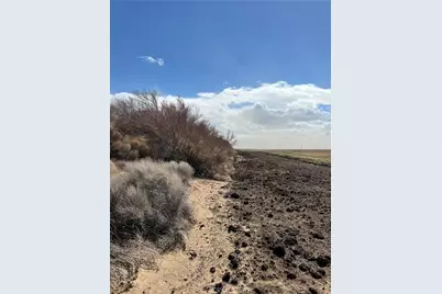 80 Avenue H, Lancaster, CA 93535 - Photo 11