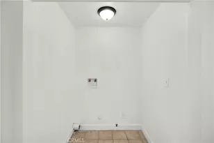 125 W Tichenor St, Compton, CA 90220 - Photo 5