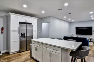 408 S Flower St, Santa Ana, CA 92703 - Photo 11