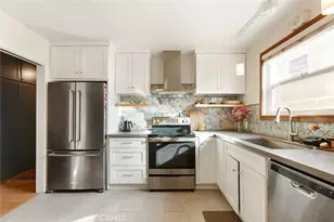 1023 E 1st St, Long Beach, CA 90802 - Photo 11