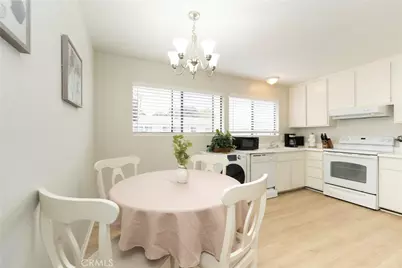 306 Streamwood, Irvine, CA 92620 - Photo 5