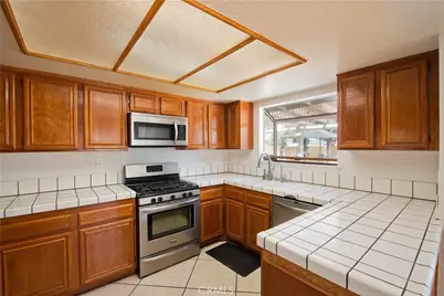 42934 Fenner Avenue, Lancaster, CA 93536 - Photo 11