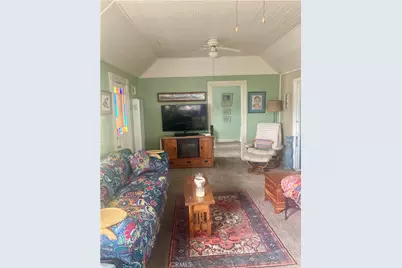 320 Metropole Avenue #C, Avalon, CA 90704 - Photo 5