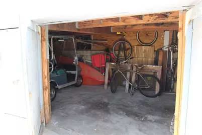 320 Metropole Avenue #C, Avalon, CA 90704 - Photo 17