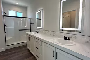 19361 Brookhurst St, Huntington Beach, CA 92646 - Photo 29