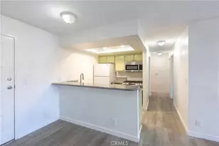 327 Chestnut Ave, Long Beach, CA 90802 - Photo 7