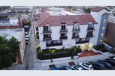 327 Chestnut Avenue #201, Long Beach, CA 90802 - Photo 1