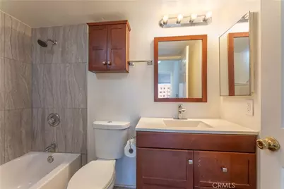 327 Chestnut Avenue #201, Long Beach, CA 90802 - Photo 15