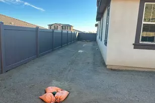 1381 Amanda Glen, Escondido, CA 92025 - Photo 7