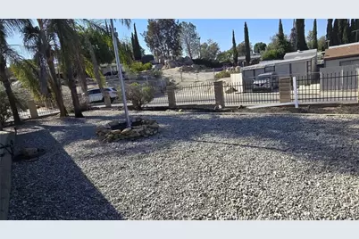 17105 Aragon Drive, Perris, CA 92570 - Photo 11