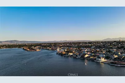 18091 Mariner Drive, Victorville, CA 92395 - Photo 3