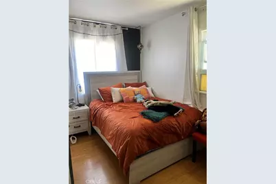 6240 Hazeltine Avenue, Van Nuys, CA 91401 - Photo 7