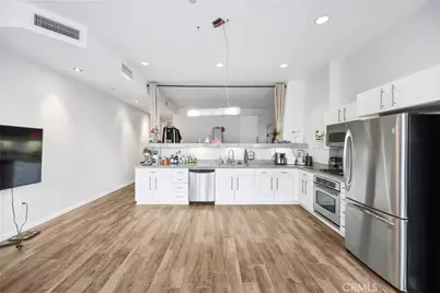 1100 Wilshire Boulevard #2607, Los Angeles, CA 90017 - Photo 3