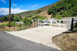 45100 La Cruz Dr, Temecula, CA 92590 - Photo 5