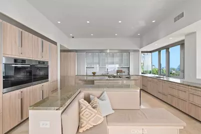 900 Gainsborough Drive, Laguna Beach, CA 92651 - Photo 23