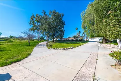 32375 Sage Road, Hemet, CA 92544 - Photo 9