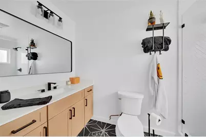 333 La Verne Avenue, Long Beach, CA 90803 - Photo 17