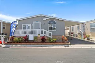 21851 Newland St, Huntington Beach, CA 92646 - Photo 3