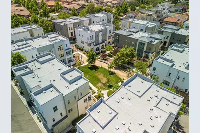 134 Acamar, Irvine, CA 92618 - Photo 39