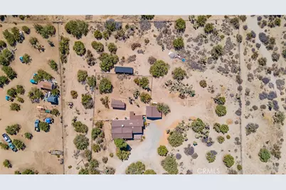 2033 Hollister Road, Pinon Hills, CA 92372 - Photo 21