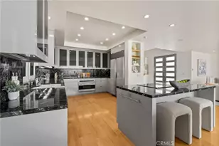 1554 E Oceanfront, Newport Beach, CA 92661 - Photo 11