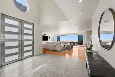 1554 E Oceanfront, Newport Beach, CA 92661 - Photo 15