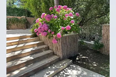 4377 Saltillo Street, Woodland Hills, CA 91364 - Photo 43