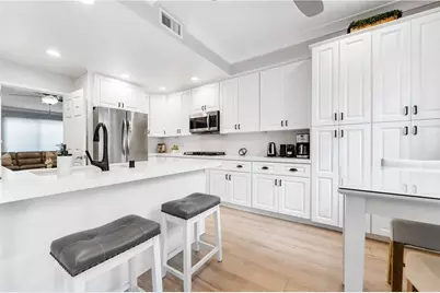 7371 Seabluff Drive #108, Huntington Beach, CA 92648 - Photo 5