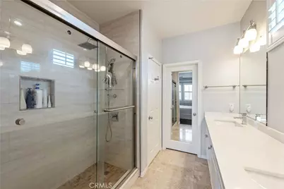 11 Travis Road, Buena Park, CA 90621 - Photo 23