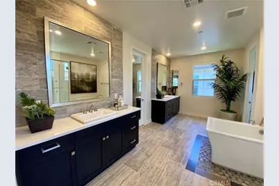 94 Swift, Irvine, CA 92618 - Photo 25