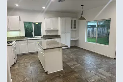 1430 Jewelstone Circle, Hemet, CA 92545 - Photo 9