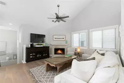 608 Poinsettia Avenue #B, Corona del Mar, CA 92625 - Photo 3