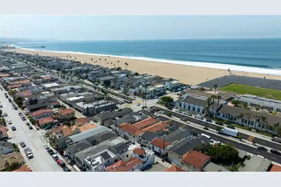 1324 W Balboa Boulevard, Newport Beach, CA 92661 - Photo 11