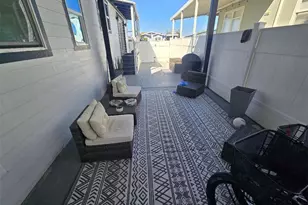 21752 Pacific Coast Hwy, Huntington Beach, CA 92646 - Photo 23